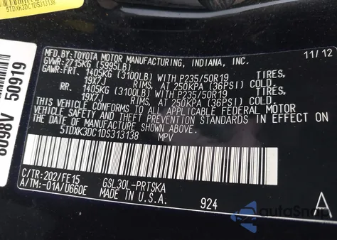 2013 Toyota Sienna Se 8 Passenger z USA, uszkodzony, nr VIN 5TDXK3DC1DS313138